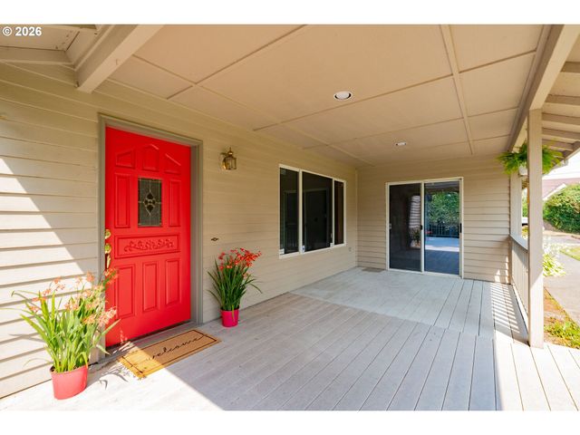 1530 Ne MARINE Dr, Portland, OR 97211