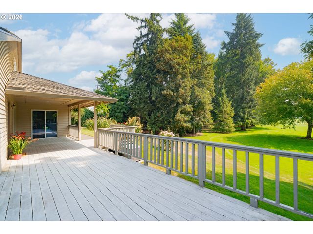 1530 Ne MARINE Dr, Portland, OR 97211