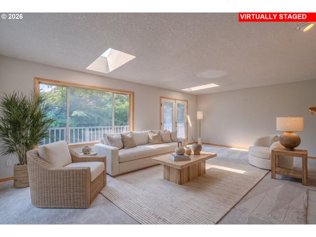 1530 Ne MARINE Dr, Portland, OR 97211
