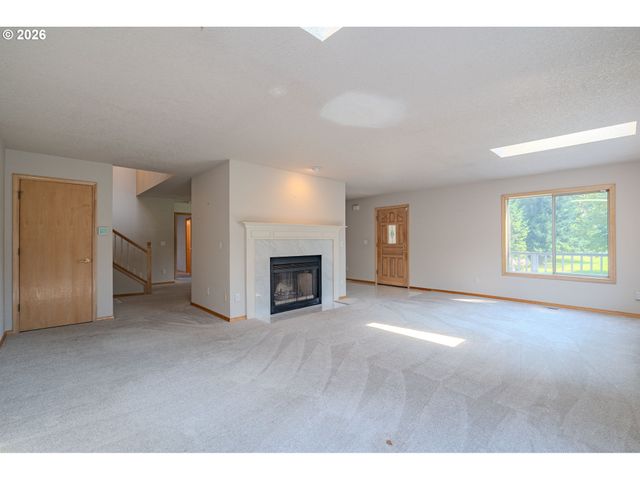 1530 Ne MARINE Dr, Portland, OR 97211