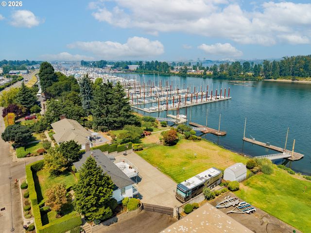 1530 Ne MARINE Dr, Portland, OR 97211