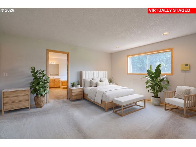 1530 Ne MARINE Dr, Portland, OR 97211