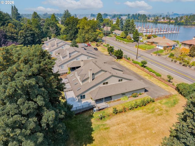 1530 Ne MARINE Dr, Portland, OR 97211