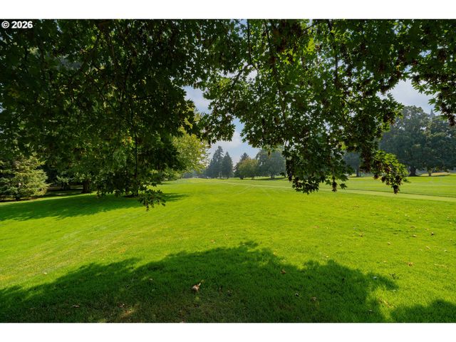 1530 Ne MARINE Dr, Portland, OR 97211