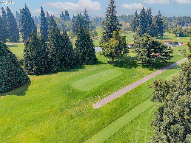1530 Ne MARINE Dr, Portland, OR 97211
