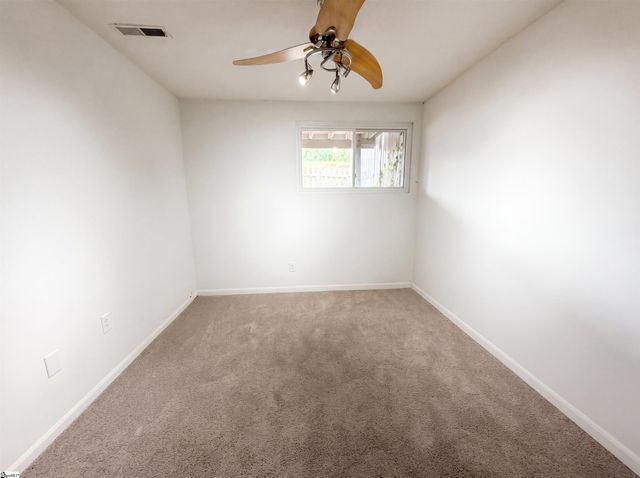 79 Topsail Court, Greenville, SC 29611