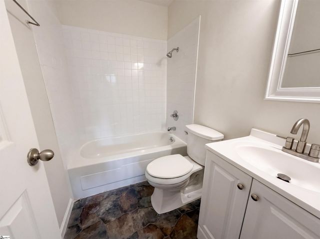 79 Topsail Court, Greenville, SC 29611