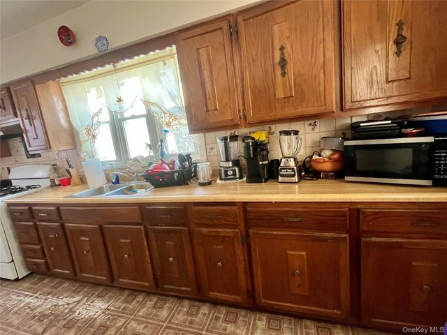 14 Albert Street, Middletown, NY 10940