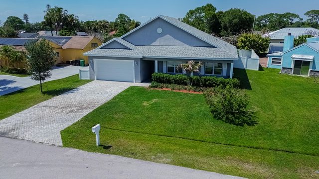 1201 SE Mendavia Avenue, Port St. Lucie, Port St Lucie, FL 34952