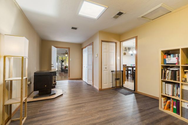 2708 Morris Street NE, Albuquerque, NM 87112
