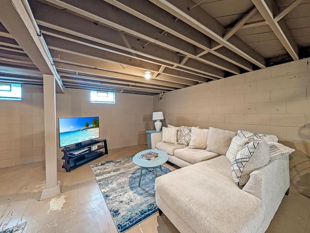 5004 5th Street NE, Columbia Heights, MN 55421