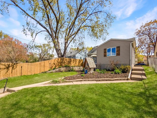 5004 5th Street NE, Columbia Heights, MN 55421