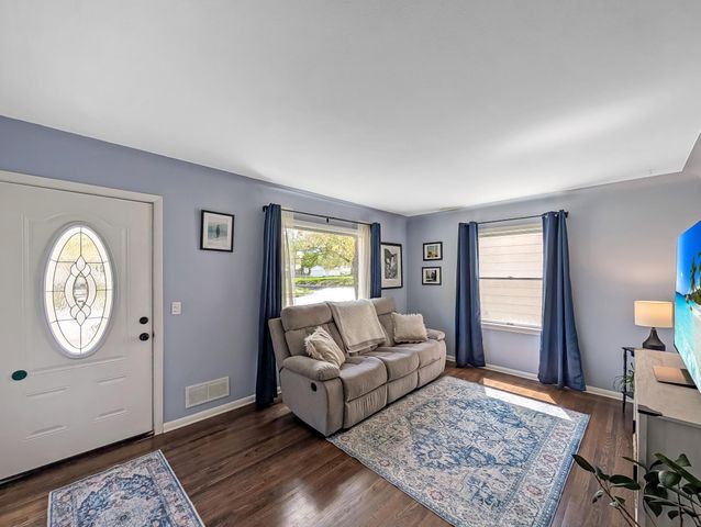 5004 5th Street NE, Columbia Heights, MN 55421
