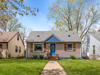 5004 5th Street NE, Columbia Heights, MN 55421