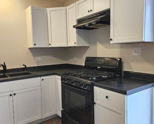 914 Hillside Avenue 1, Antioch, IL 60002