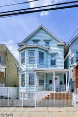 19 Rankin St, Elizabeth City, NJ 07206