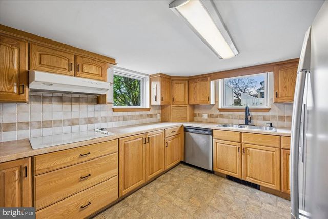 917 BELLEVUE AVE, Penndel, PA 19047