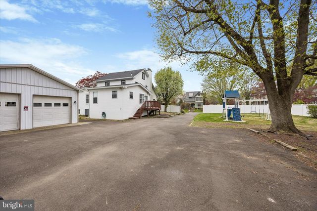 917 BELLEVUE AVE, Penndel, PA 19047