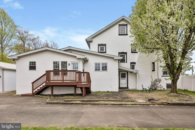 917 BELLEVUE AVE, Penndel, PA 19047