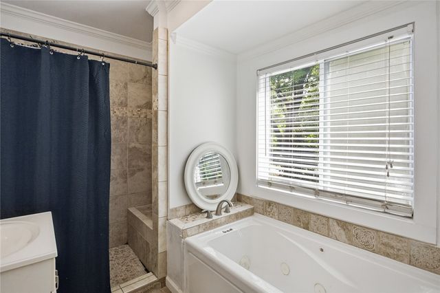 1013 S Greenwich Drive, Walhalla, SC 29691