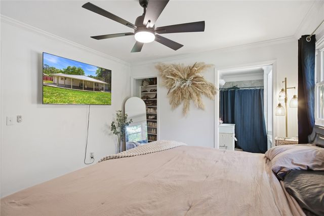 1013 S Greenwich Drive, Walhalla, SC 29691