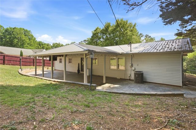 1013 S Greenwich Drive, Walhalla, SC 29691