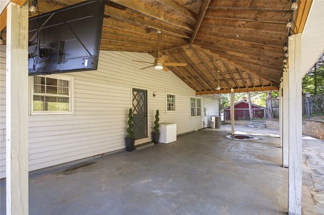 1013 S Greenwich Drive, Walhalla, SC 29691