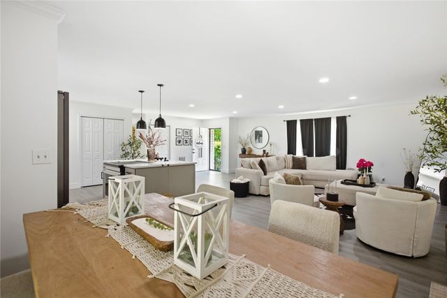 1013 S Greenwich Drive, Walhalla, SC 29691