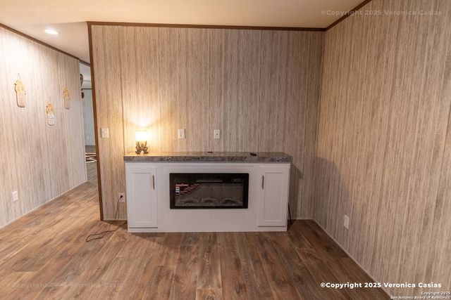 336 County Rd 6846, Lytle, TX 78052