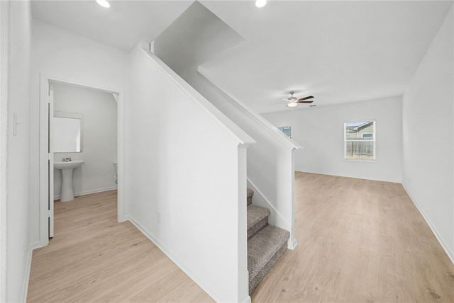 385 Silent Meadow RUN, Maxwell, TX 78656