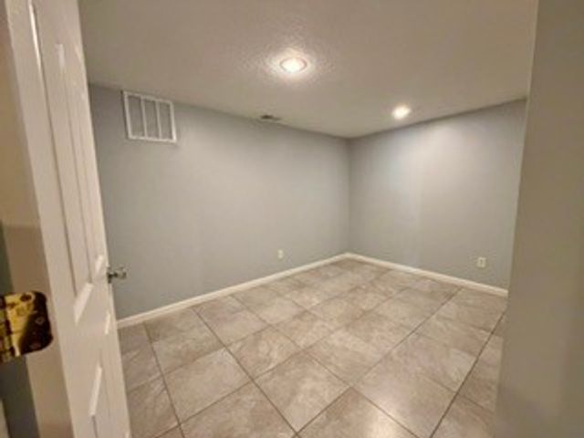 2630 Crestview Drive, Bettendorf, IA 52722