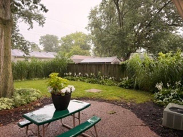 2630 Crestview Drive, Bettendorf, IA 52722