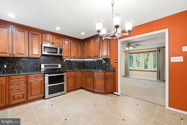 9330 BOYDS TURN RD, Owings, MD 20736