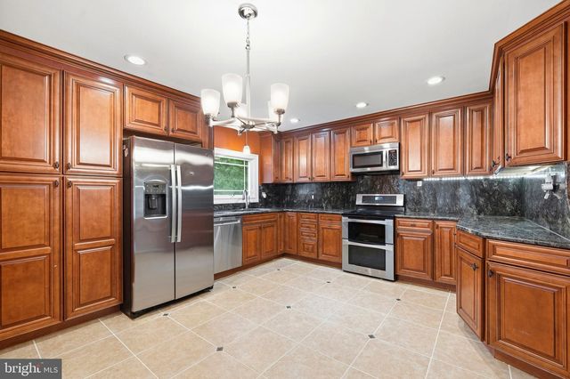 9330 BOYDS TURN RD, Owings, MD 20736