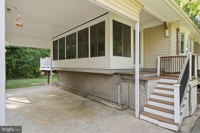 9330 BOYDS TURN RD, Owings, MD 20736