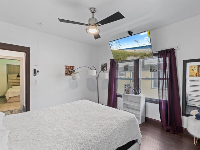 2002 Lillie Avenue, Davenport, IA 52804