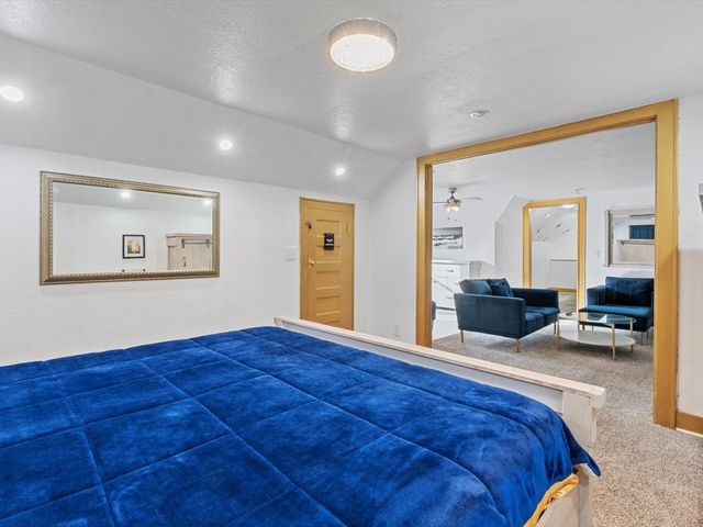 2002 Lillie Avenue, Davenport, IA 52804