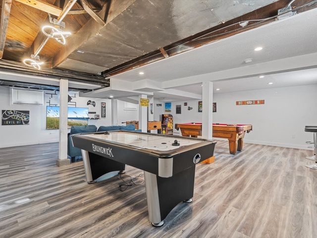 2002 Lillie Avenue, Davenport, IA 52804