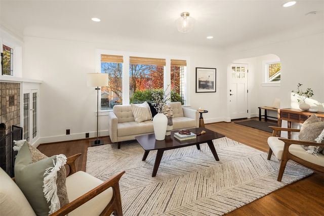 6250 28th Avenue NE, Seattle, WA 98115