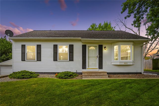 6523 Boxwood Ln NE, Cedar Rapids, IA 52402