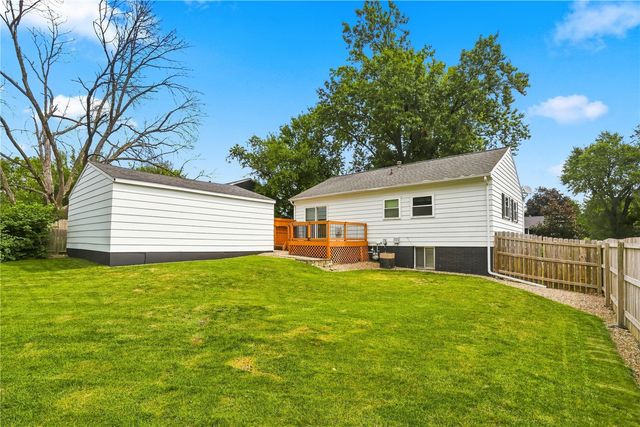 6523 Boxwood Ln NE, Cedar Rapids, IA 52402