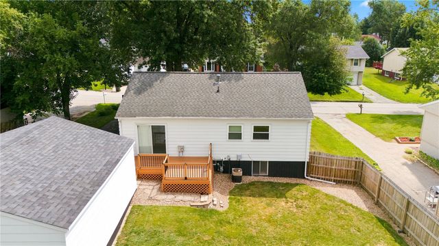6523 Boxwood Ln NE, Cedar Rapids, IA 52402