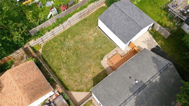 6523 Boxwood Ln NE, Cedar Rapids, IA 52402