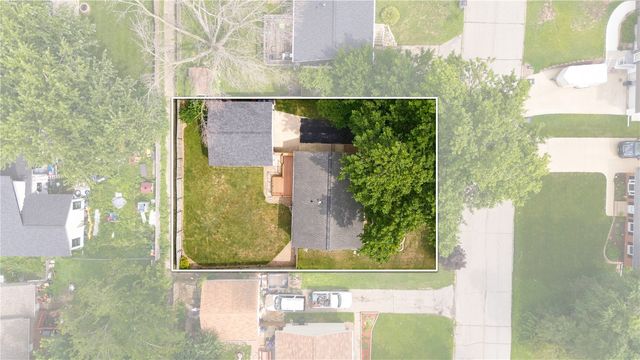 6523 Boxwood Ln NE, Cedar Rapids, IA 52402