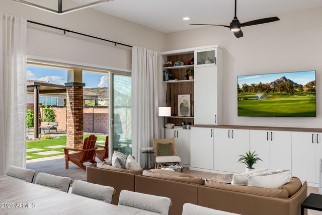 3814 W RUNNING DEER Trail, Phoenix, AZ 85083