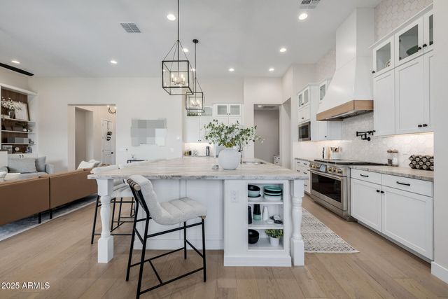3814 W RUNNING DEER Trail, Phoenix, AZ 85083