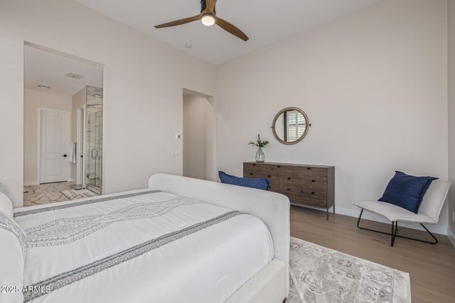 3814 W RUNNING DEER Trail, Phoenix, AZ 85083