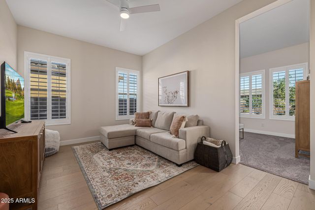 3814 W RUNNING DEER Trail, Phoenix, AZ 85083