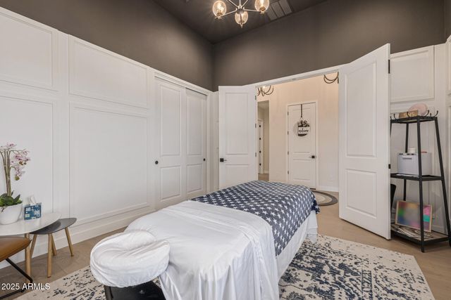3814 W RUNNING DEER Trail, Phoenix, AZ 85083