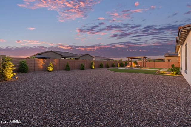 3814 W RUNNING DEER Trail, Phoenix, AZ 85083